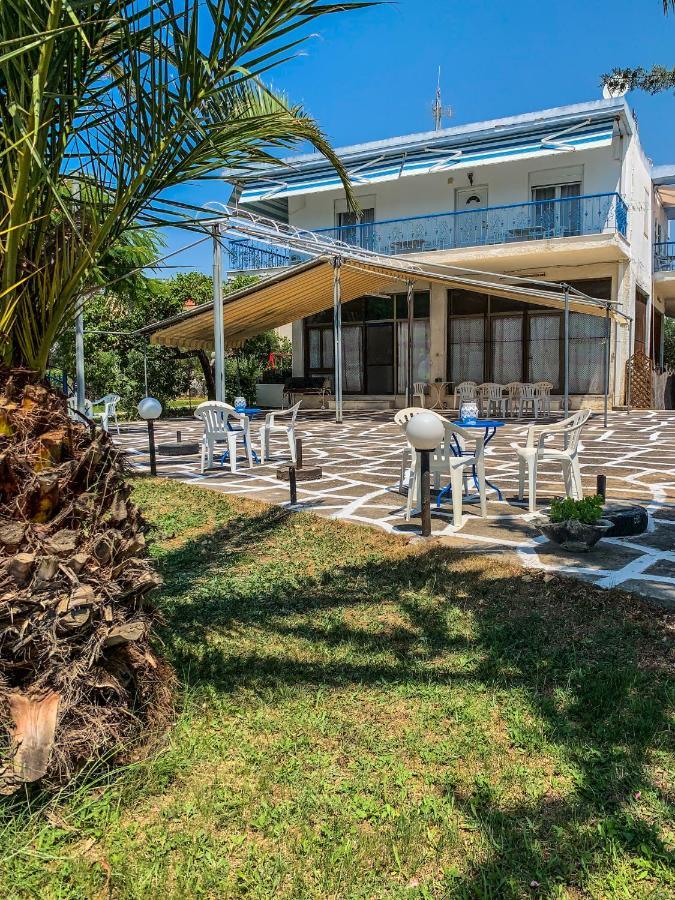 Galinis' Sea Front Studios Nea Kallikrateia المظهر الخارجي الصورة